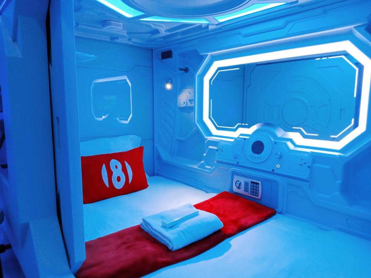 8Hostel 마닐라 외부 사진